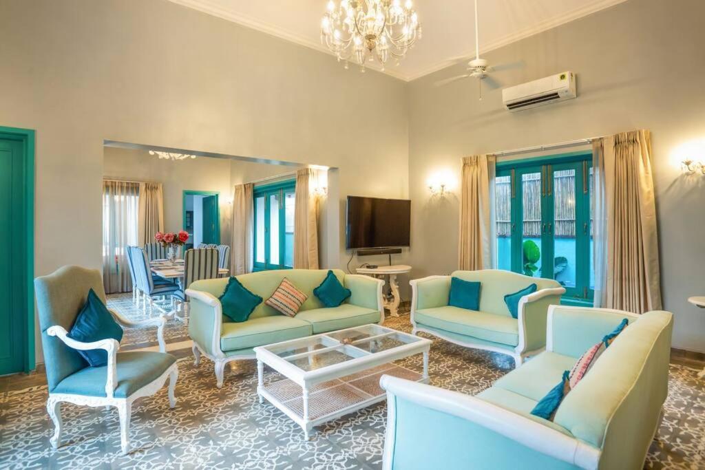 White Banyan Beach Villa, Candolim By The Acacia Villas Exterior photo