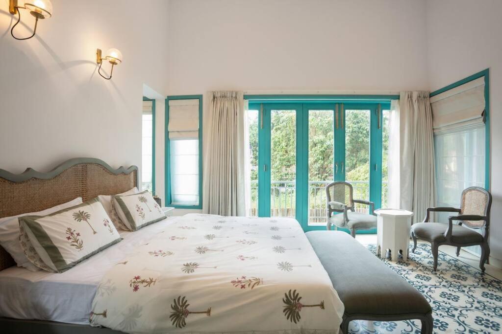 White Banyan Beach Villa, Candolim By The Acacia Villas Exterior photo